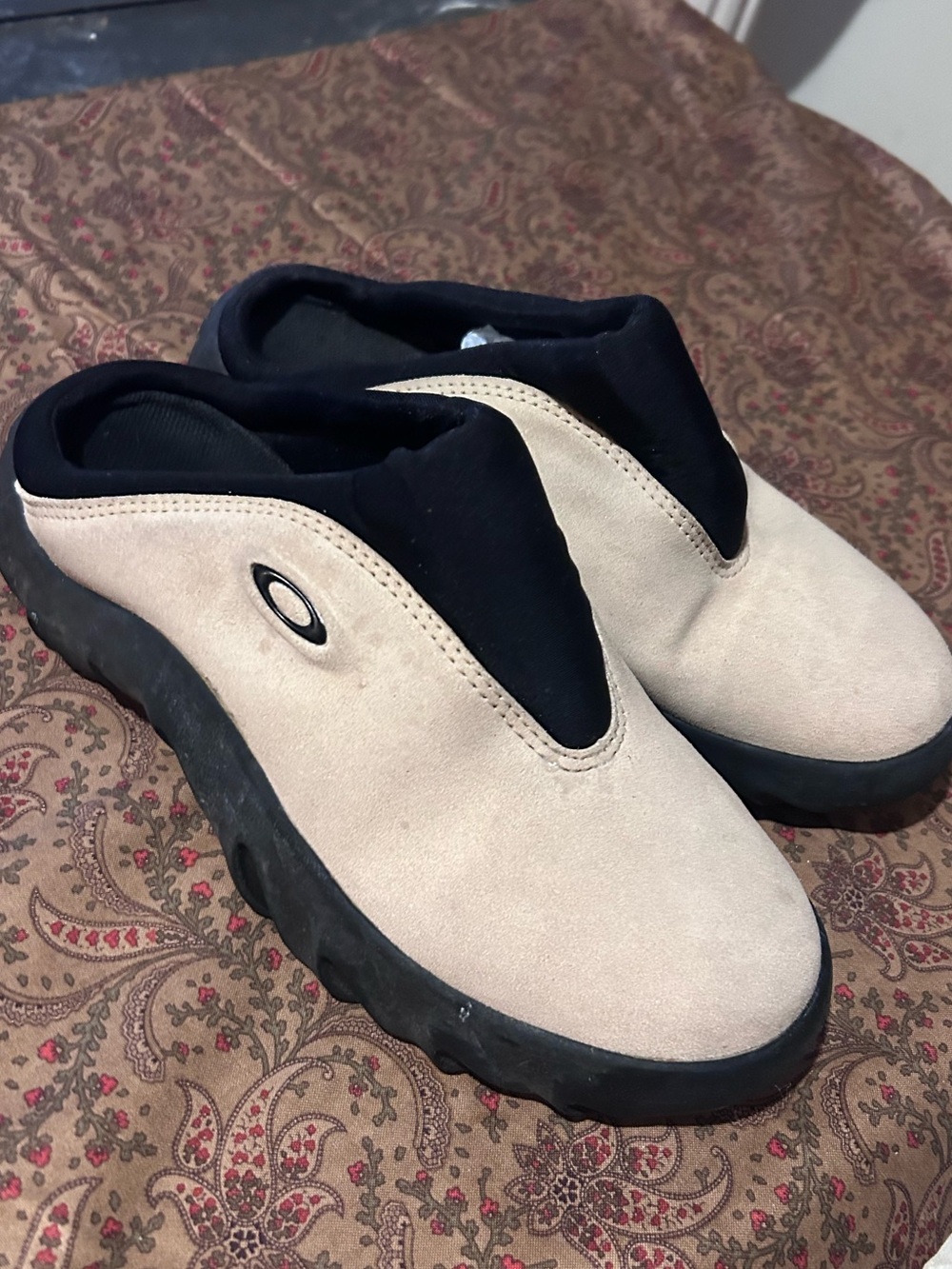 50%offw❤️VINTAGE Oakley Shoes Womens 8 Tan Leather Slip On Mule Logo Y2K Casual - Picture 2 of 6